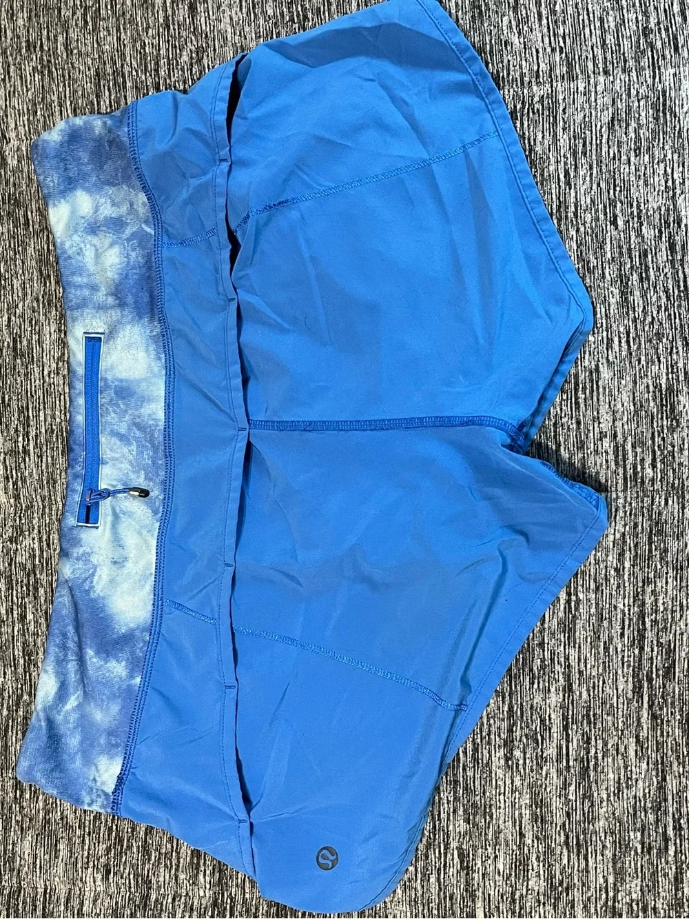 Lululemon 2.5” inseam speed shorts size 8